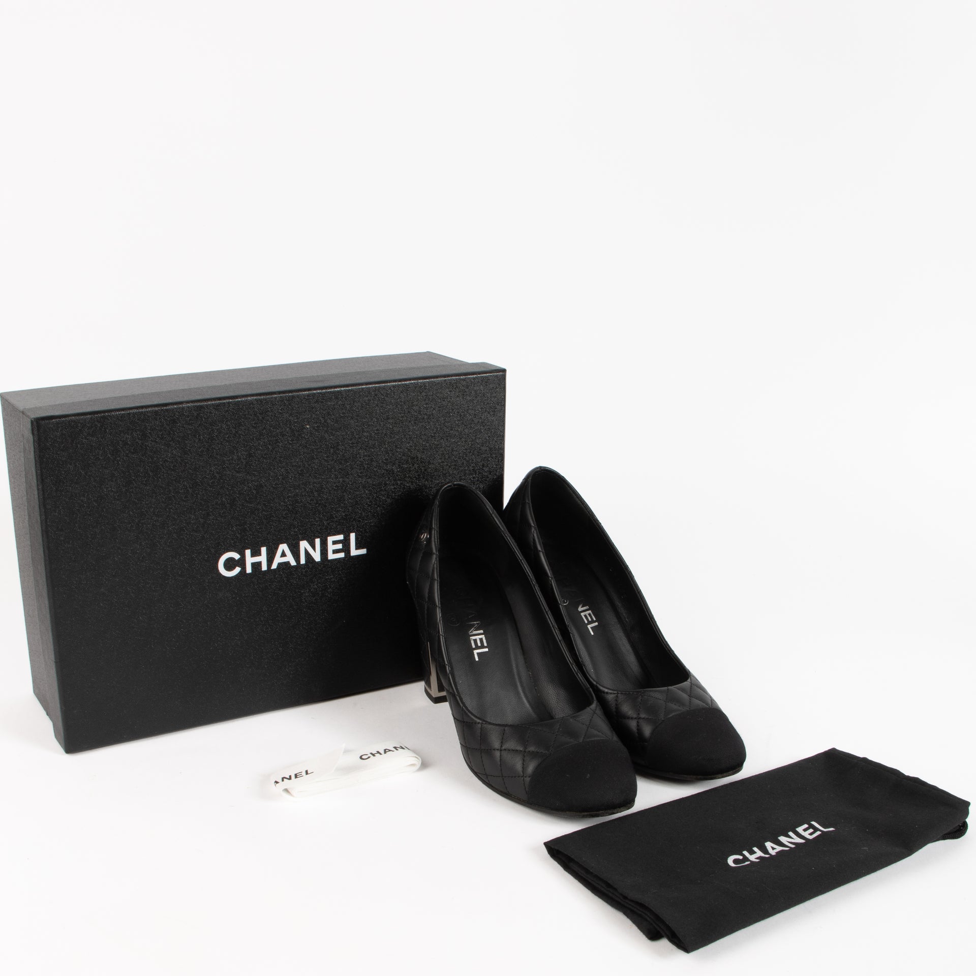 Chanel Black Quilted Pumps - Size 38,5
