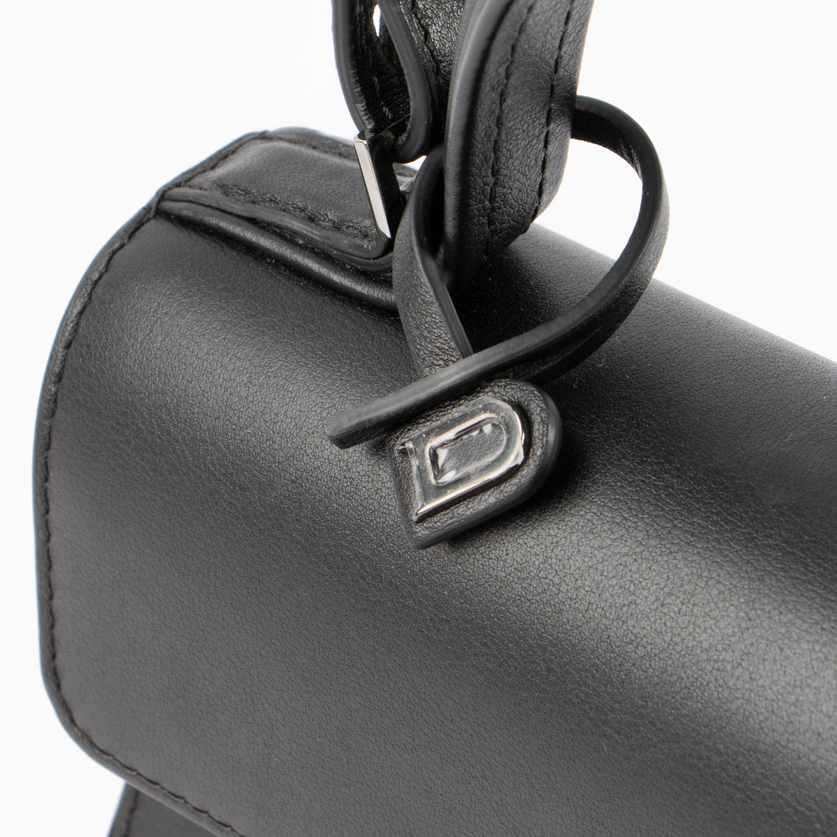 Shop the 100% authentic Delvaux All Black Calf Souple Tempête Mini Bag second hand on Labellov.com!