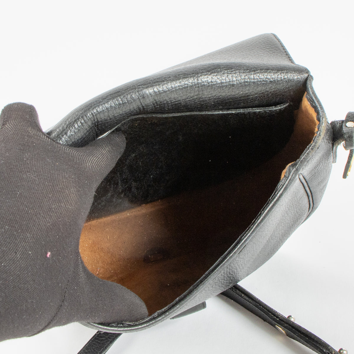 Shop the authentic Delvaux Black Vintage Crossbody second hand on Labellov.com