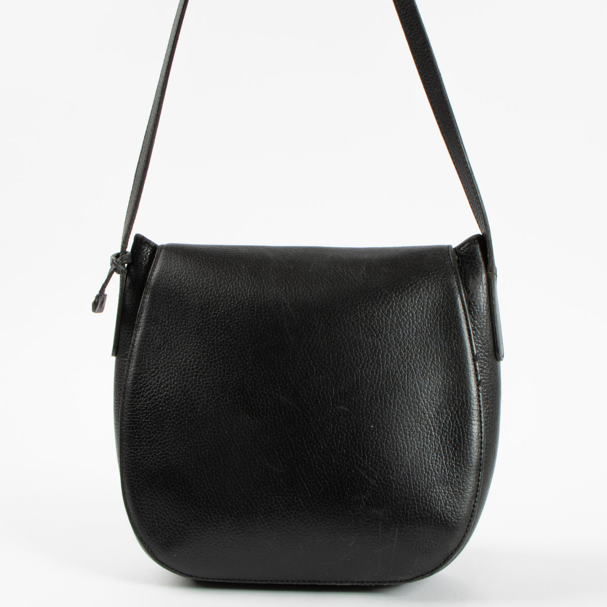 Shop the authentic Delvaux Black Vintage Crossbody second hand on Labellov.com