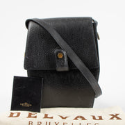 Shop the authentic Delvaux Vintage Navy Leather Bolt Crossbody Bag second hand on Labellov.com!