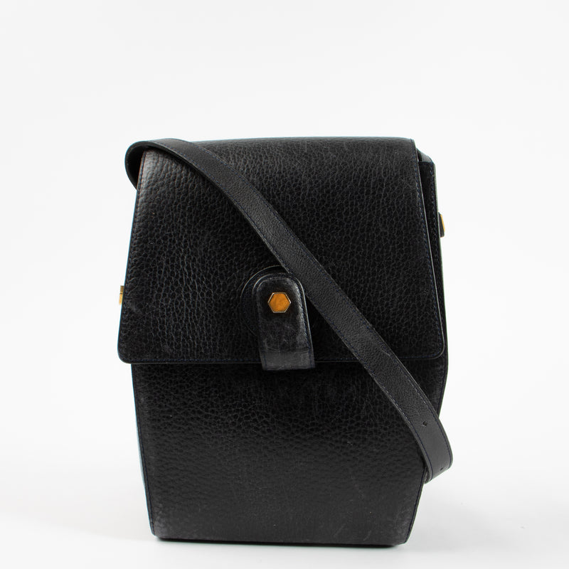 Shop the authentic Delvaux Vintage Navy Leather Bolt Crossbody Bag second hand on Labellov.com!