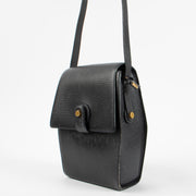 Shop the authentic Delvaux Vintage Navy Leather Bolt Crossbody Bag second hand on Labellov.com!