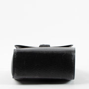 Shop the authentic Delvaux Vintage Navy Leather Bolt Crossbody Bag second hand on Labellov.com!