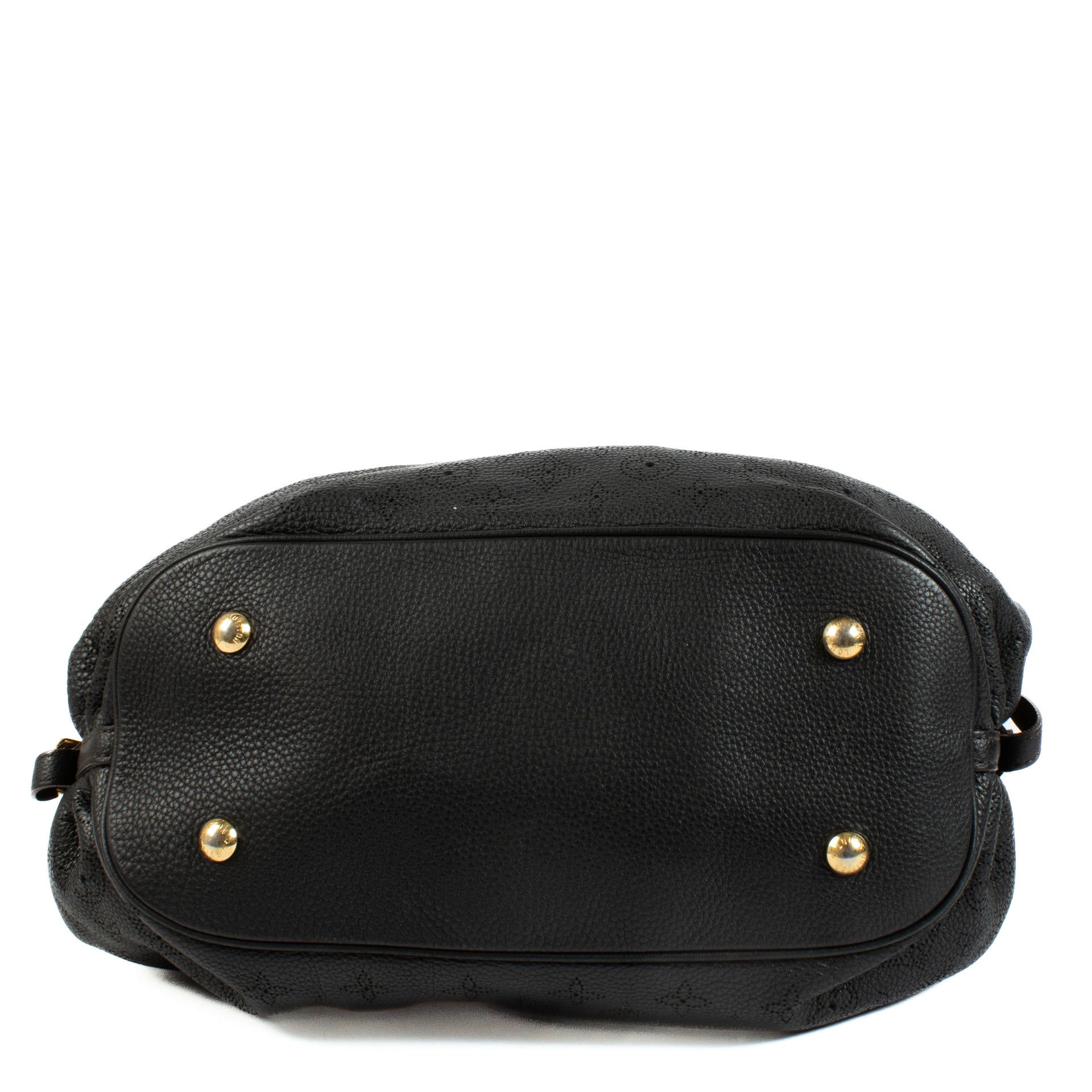 Shop the authentic Louis Vuitton Black Mahina Noel Shoulder Bag second hand on Labellov.com
