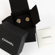 Shop the authentic Chanel Gold 25C CC Stud Earrings second hand on Labellov.com