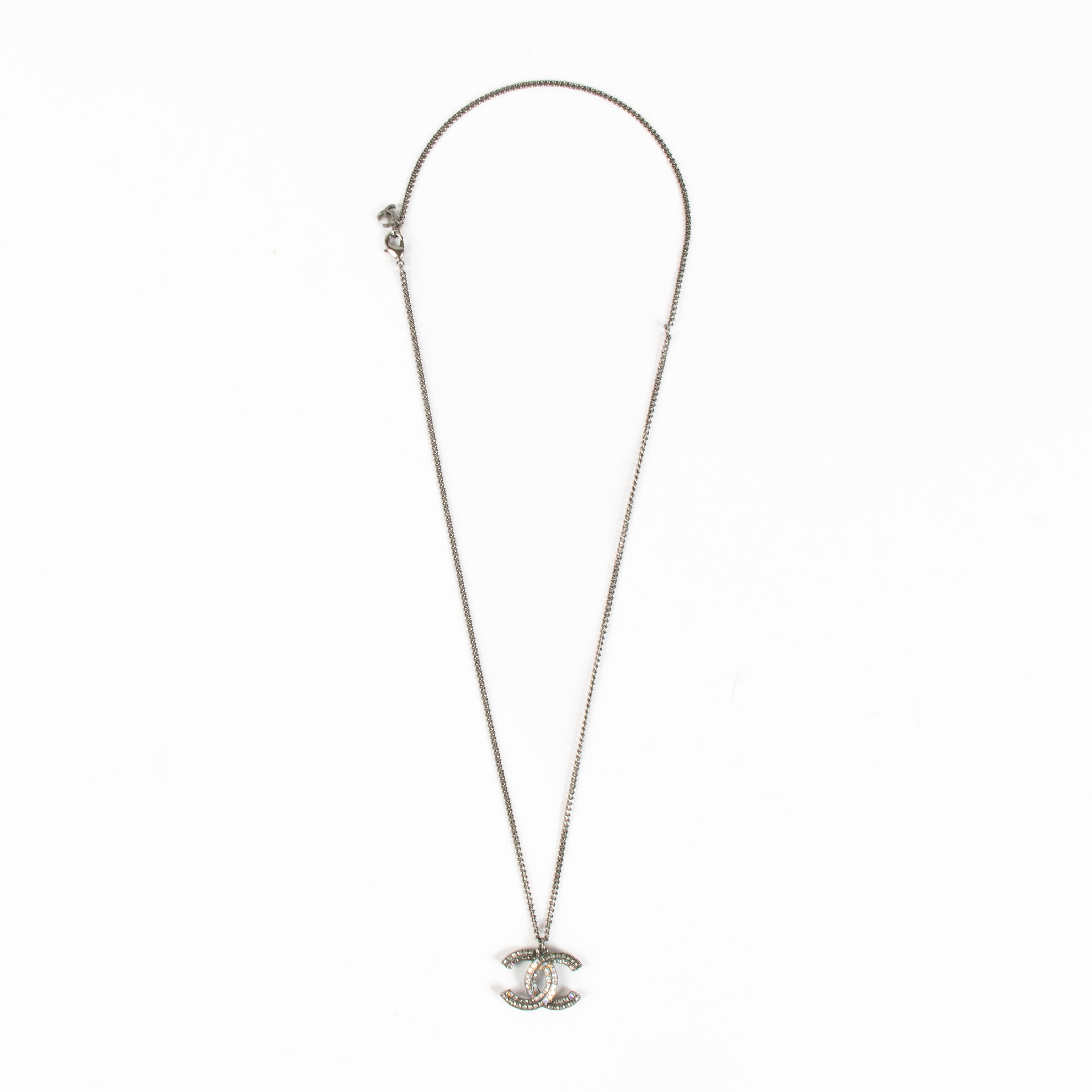 Chanel Silver 15P Crystal CC Necklace – Labellov