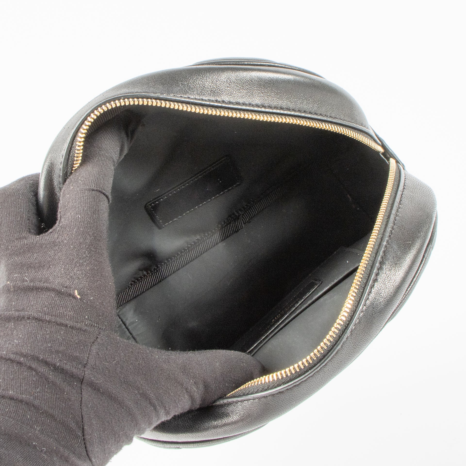 Shop the 100% authentic Saint Laurent Black Lolita Cosmetic Pouch second hand on Labellov.com!