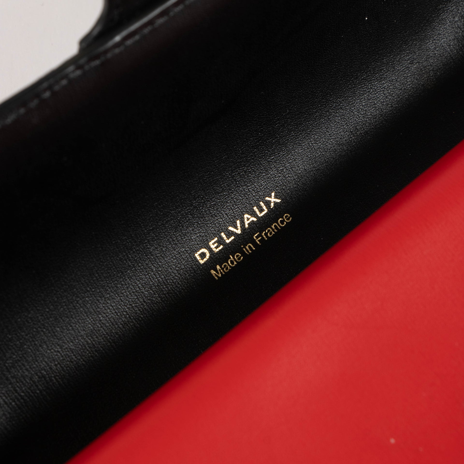 Delvaux Black/Lipstick Box Calf Brillant Chain Long Wallet
