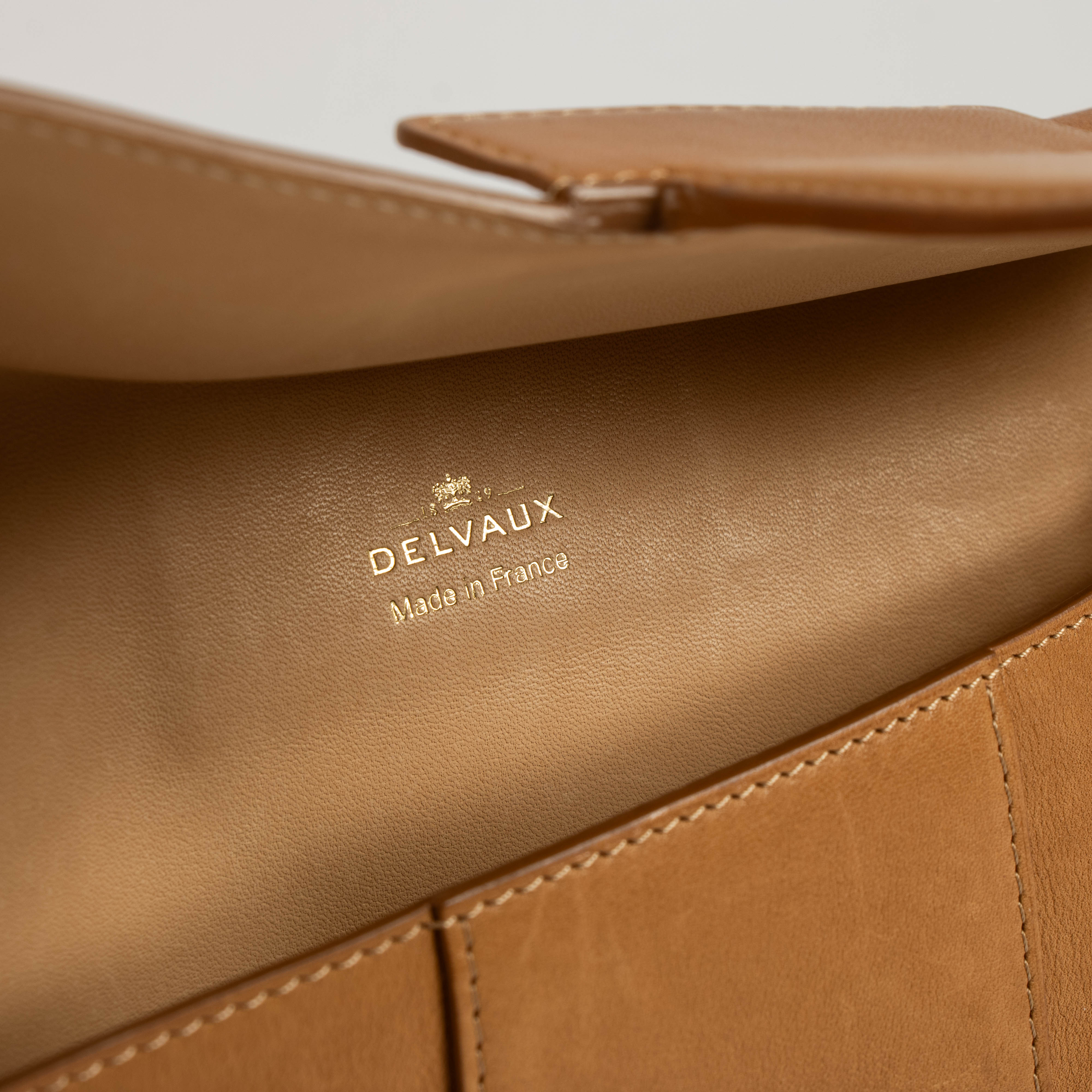 Delvaux Vegetal Dream Presse A5 Clutch – Labellov