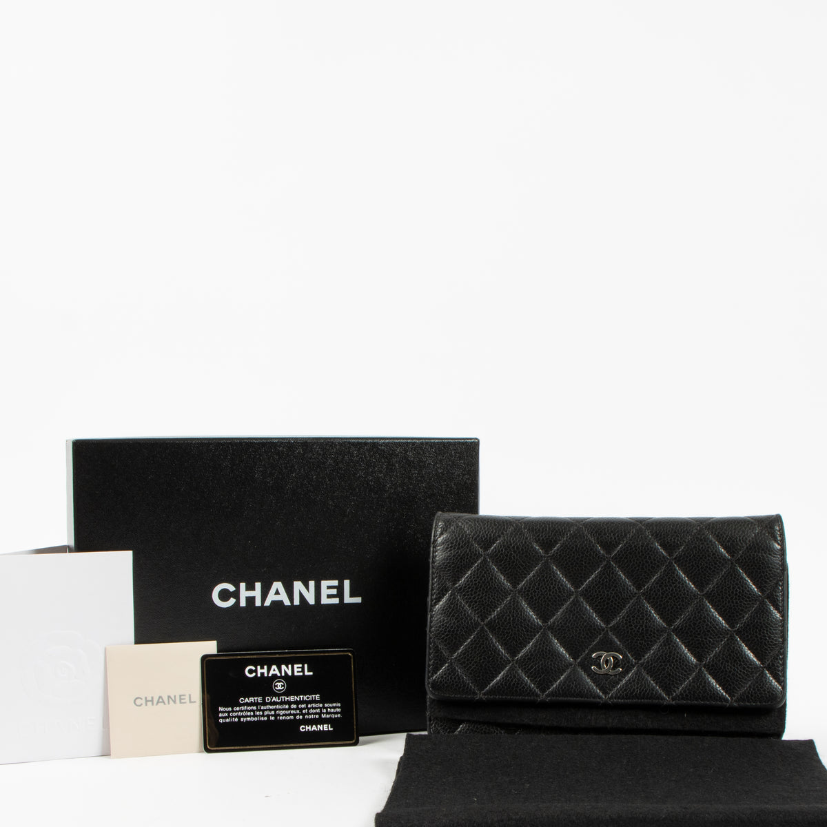 Shop the authentic Chanel Black Caviar Classic Wallet On Chain Bag second hand on Labellov.com!