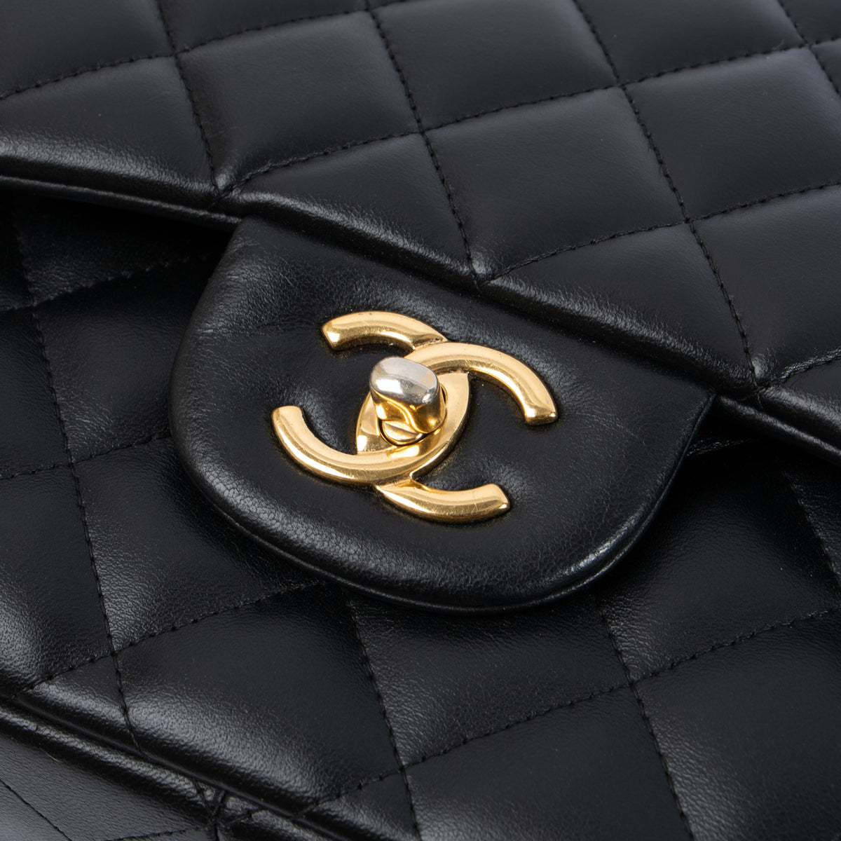 Shop this authentic Chanel Black Lambskin Large/Jumbo Classic Handbag pre-loved on Labellov.com 