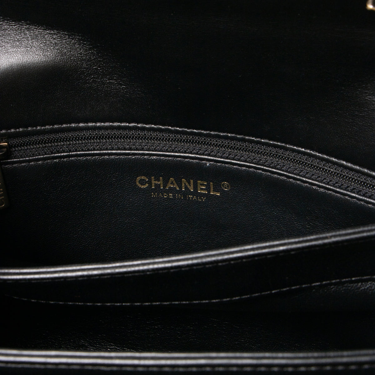 Shop this authentic Chanel Black Lambskin Medium Trendy CC Bag pre-loved on Labellov.com