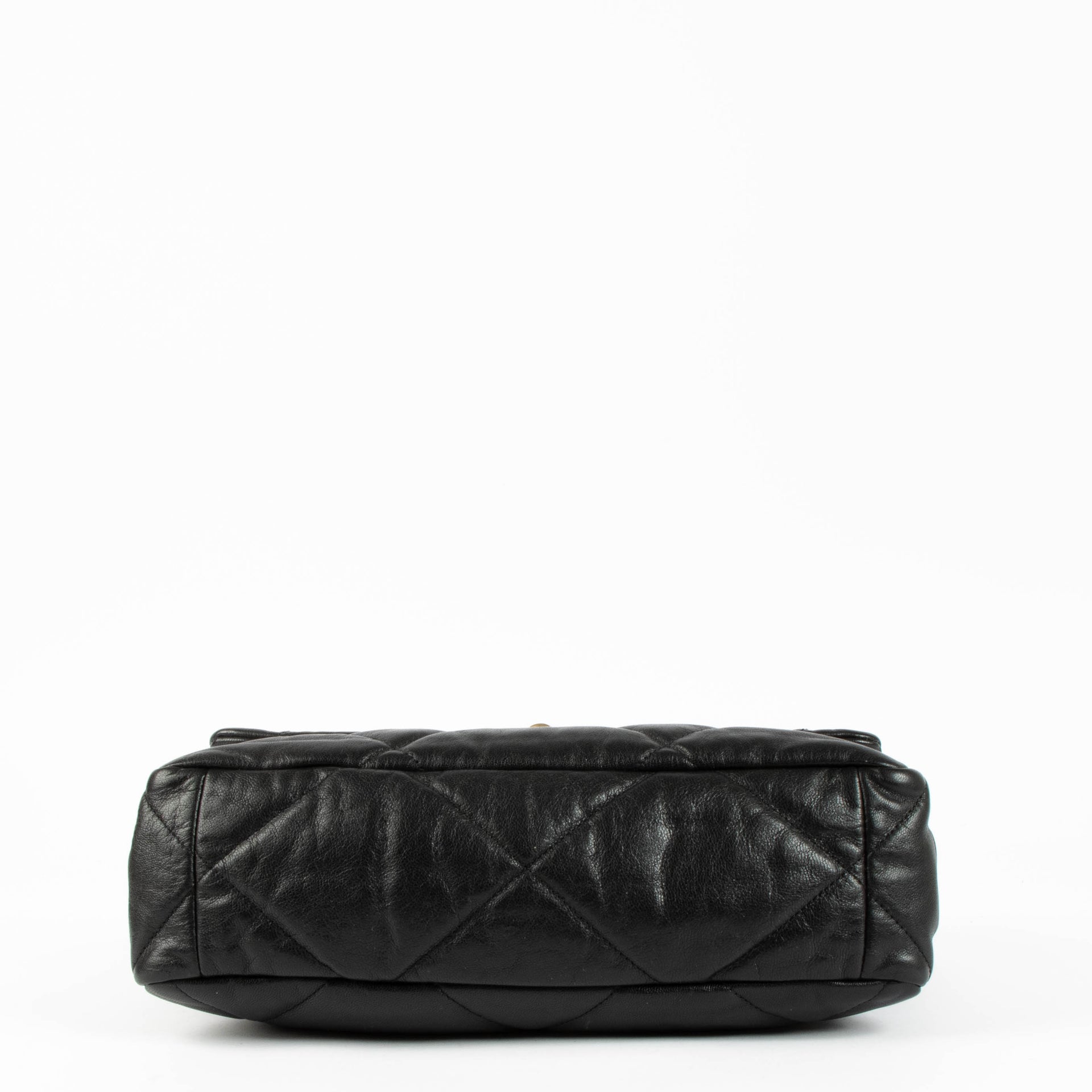 Sac Chanel 19 grand modèle en chevreau noir Chanel