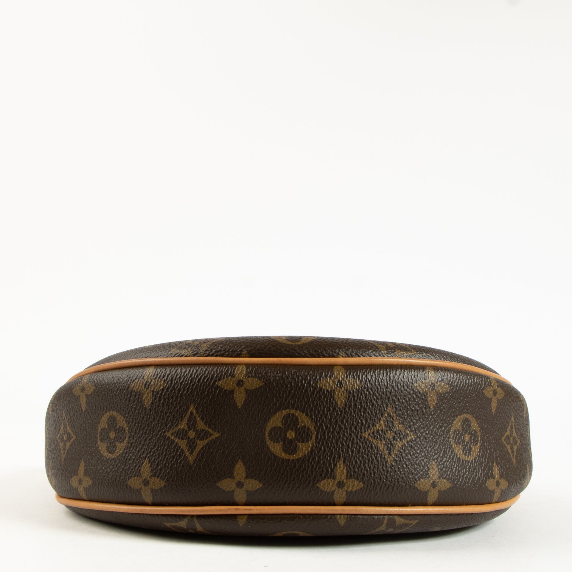 Shop the authentic Louis Vuitton Monogram Loop Bag on Labellov.com !