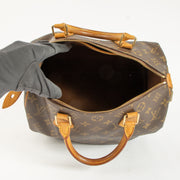 Shop the authentic Louis Vuitton Monogram Speedy 25 Bag on Labellov.com !