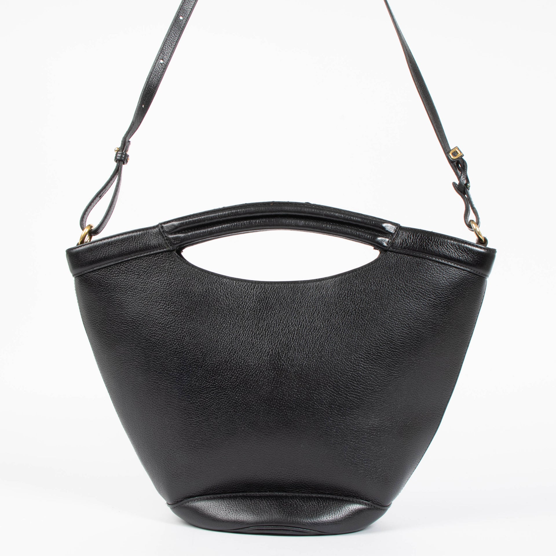 Shop this authentic delvaux black Bucket pre-loved on Labellov.com