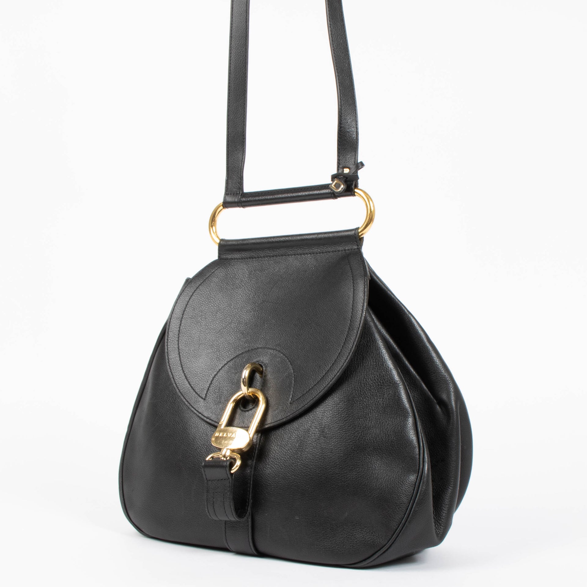 Shop this authentic delvaux black Cerceau bag pre-loved on Labellov.com