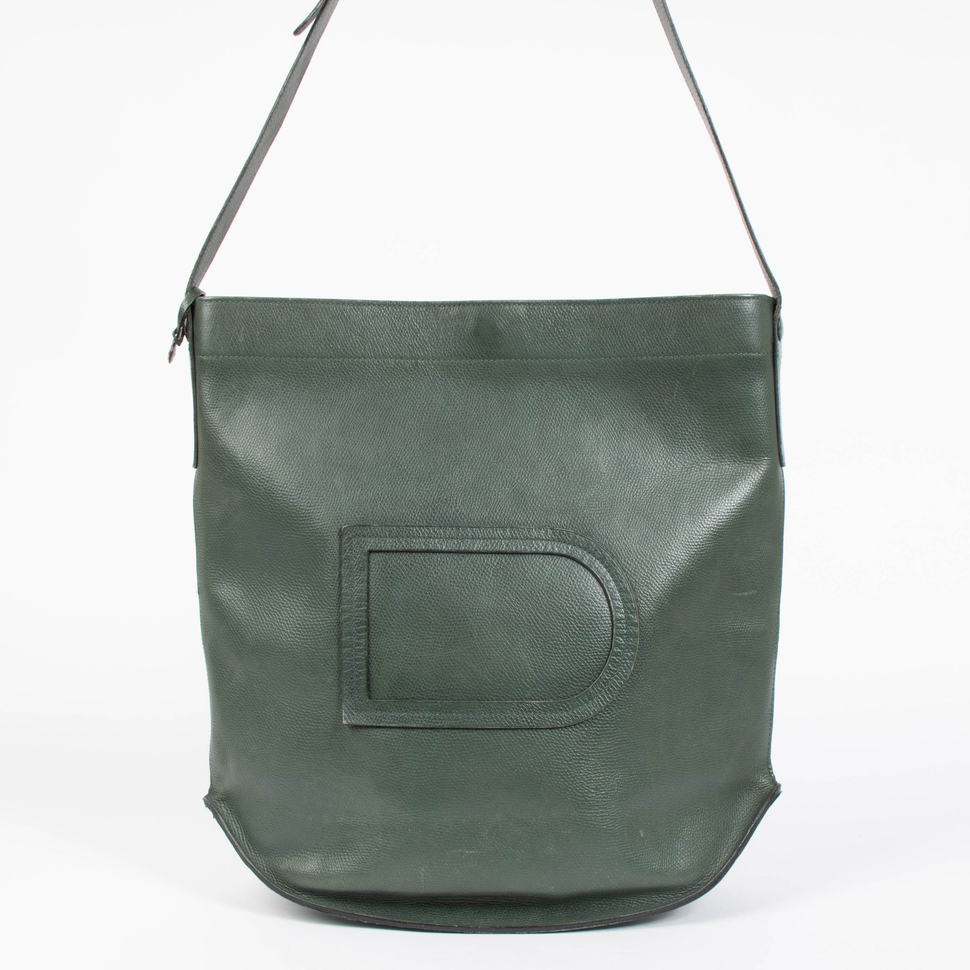 Shop this authentic delvaux green Le Pin Shoulder bag pre-loved on Labellov.com