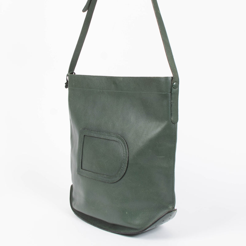 Shop this authentic delvaux green Le Pin Shoulder bag pre-loved on Labellov.com