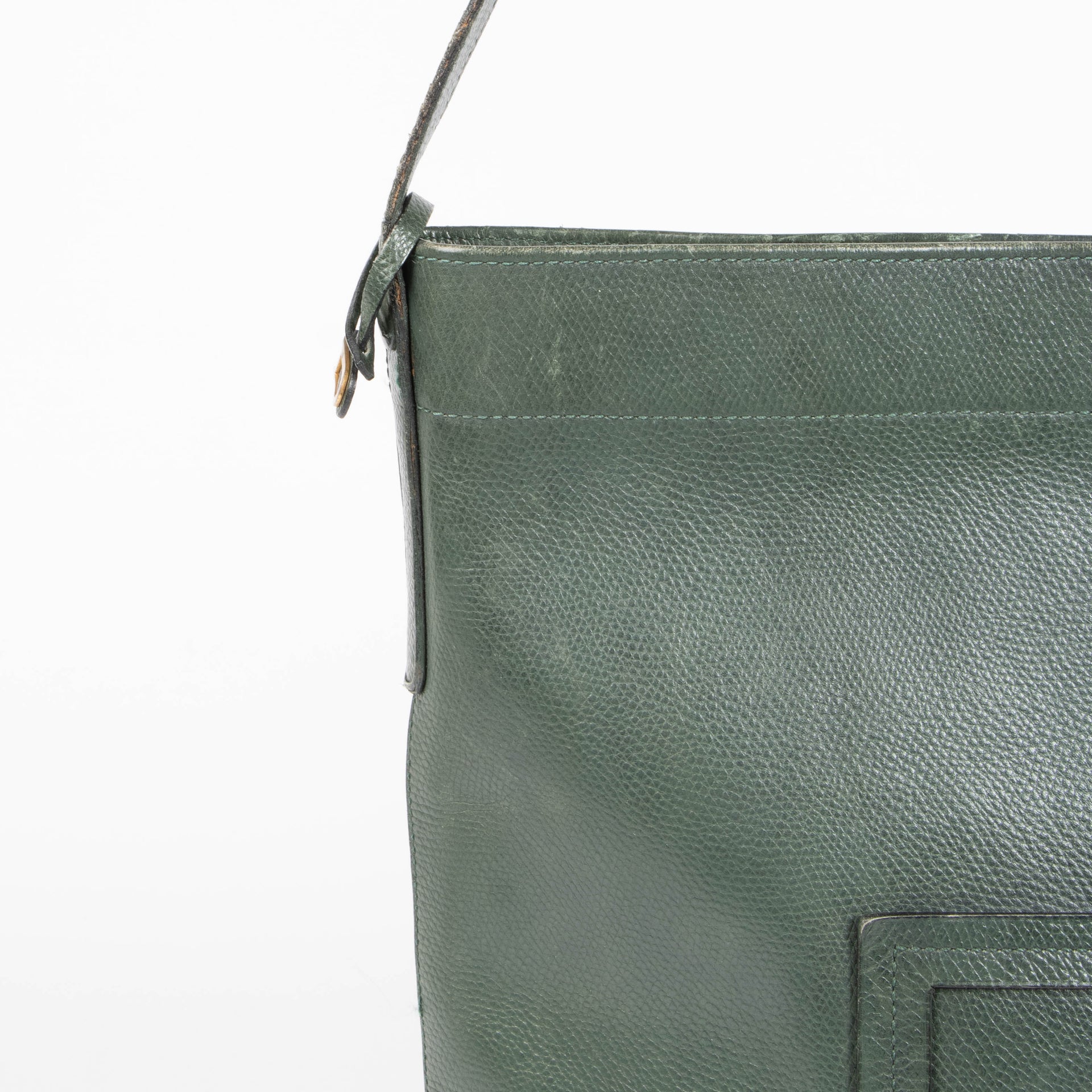 Shop this authentic delvaux green Le Pin Shoulder bag pre-loved on Labellov.com