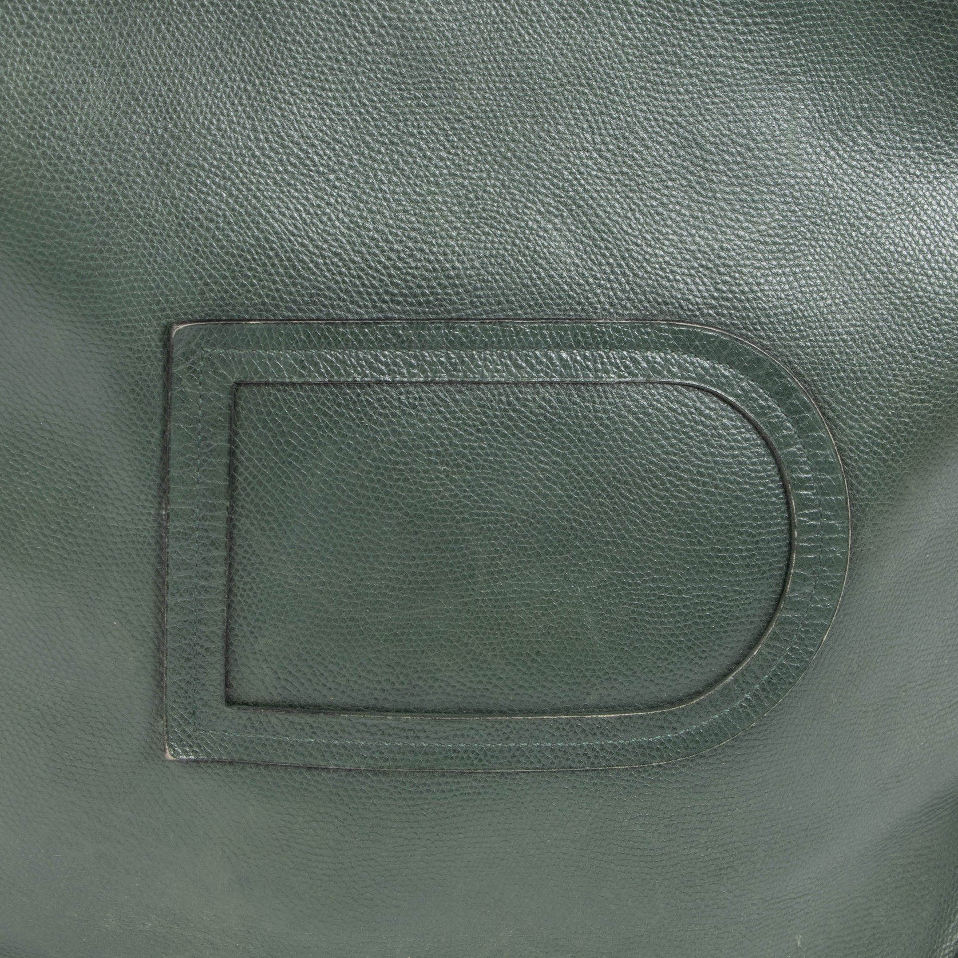 Shop this authentic delvaux green Le Pin Shoulder bag pre-loved on Labellov.com