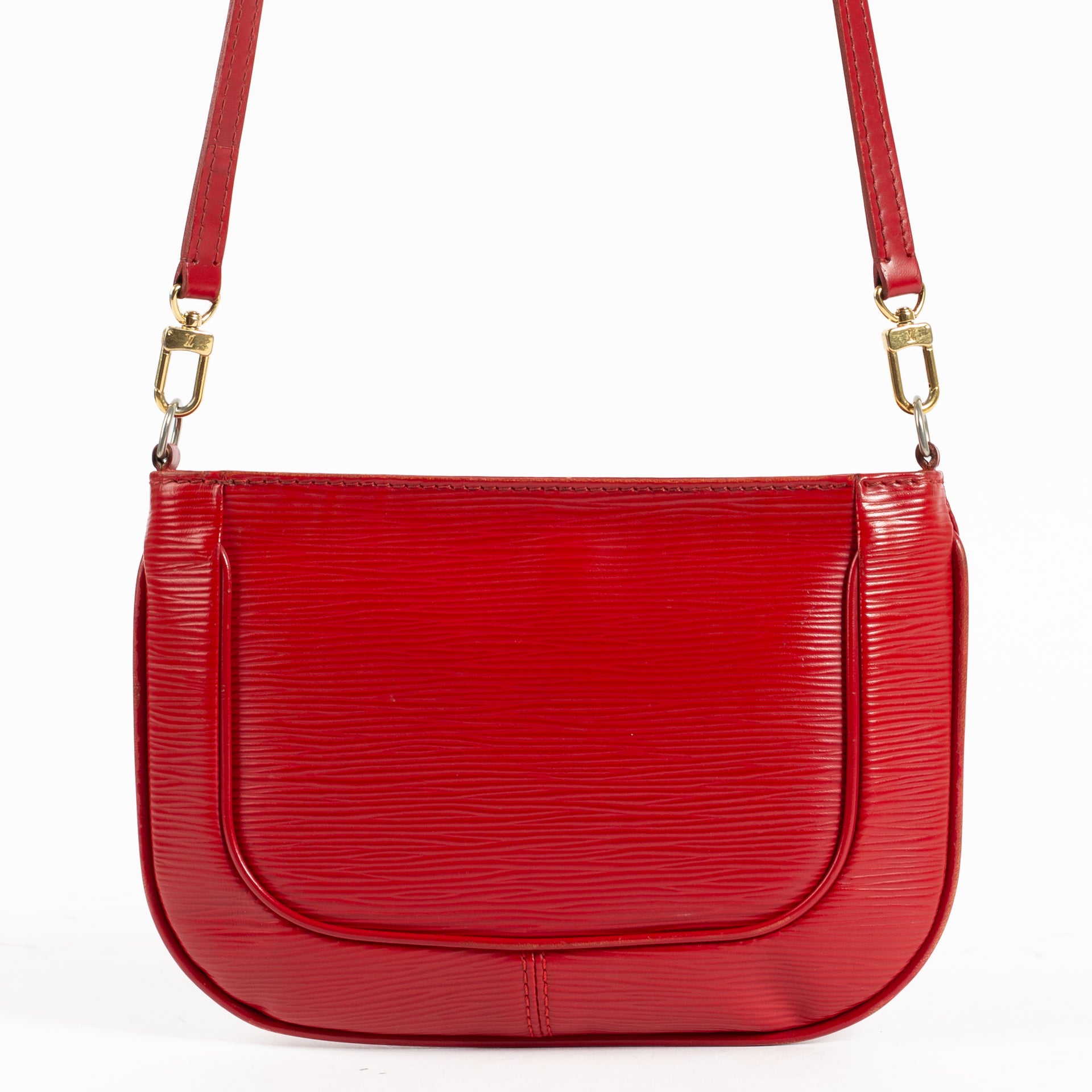 Shop the authentic Louis Vuitton Red Epi Sarvanga Crossbody on Labellov.com !