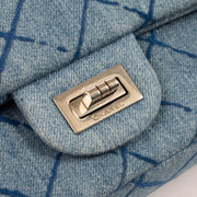 Shop the authentic Chanel Blue Denim Medium 2.55 Reissue bag second hand on Labellov.com!

