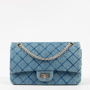 Shop the authentic Chanel Blue Denim Medium 2.55 Reissue bag second hand on Labellov.com!
