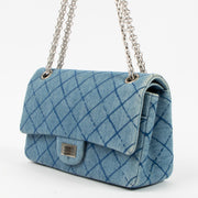 Shop the authentic Chanel Blue Denim Medium 2.55 Reissue bag second hand on Labellov.com!
