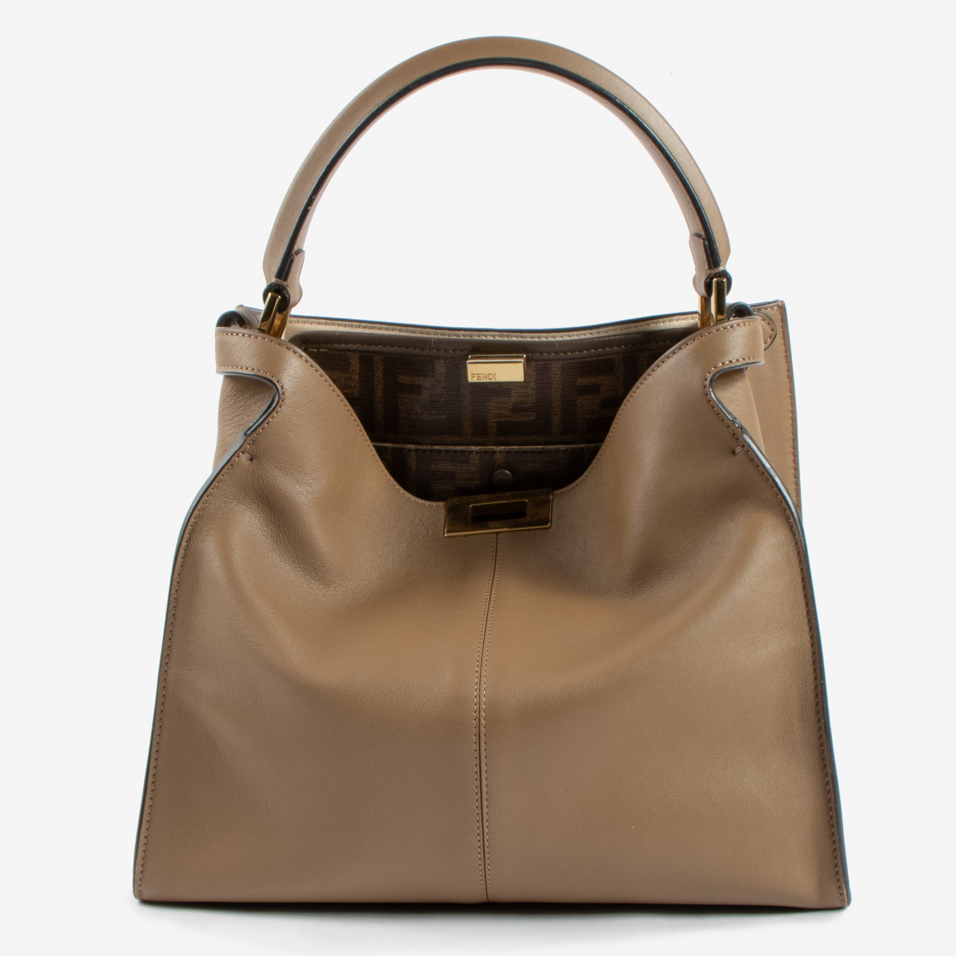 Shop the 100% authentic Fendi Beige Peekaboo X-Lite Medium Bag second hand on Labellov.com!
