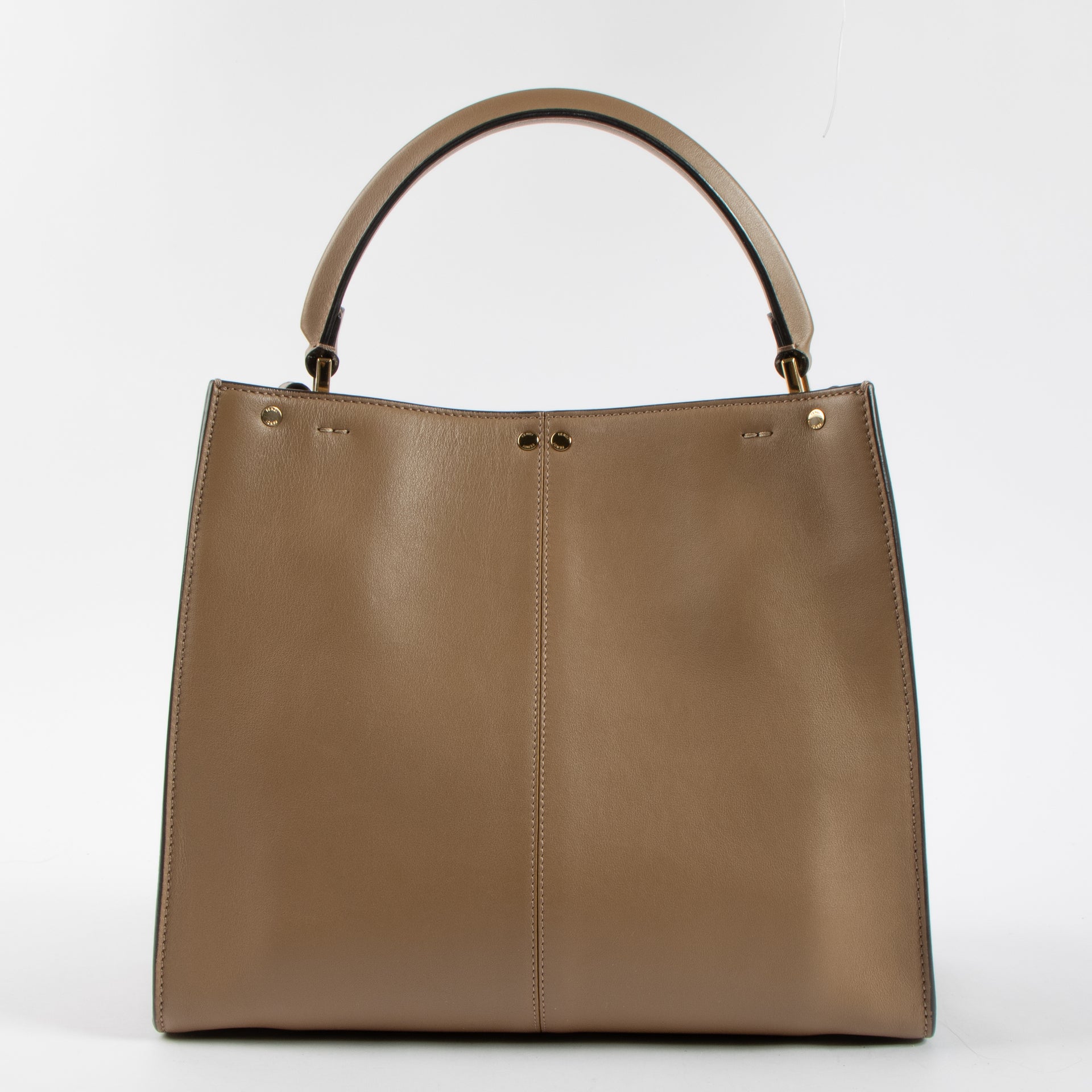 Shop the 100% authentic Fendi Beige Peekaboo X-Lite Medium Bag second hand on Labellov.com!
