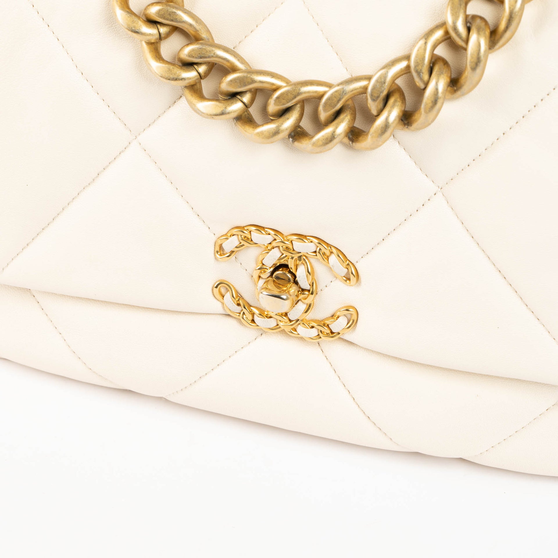 Shop this 100% authentic Chanel Beige Lambskin Large Chanel 19 Bag at Labellov.com