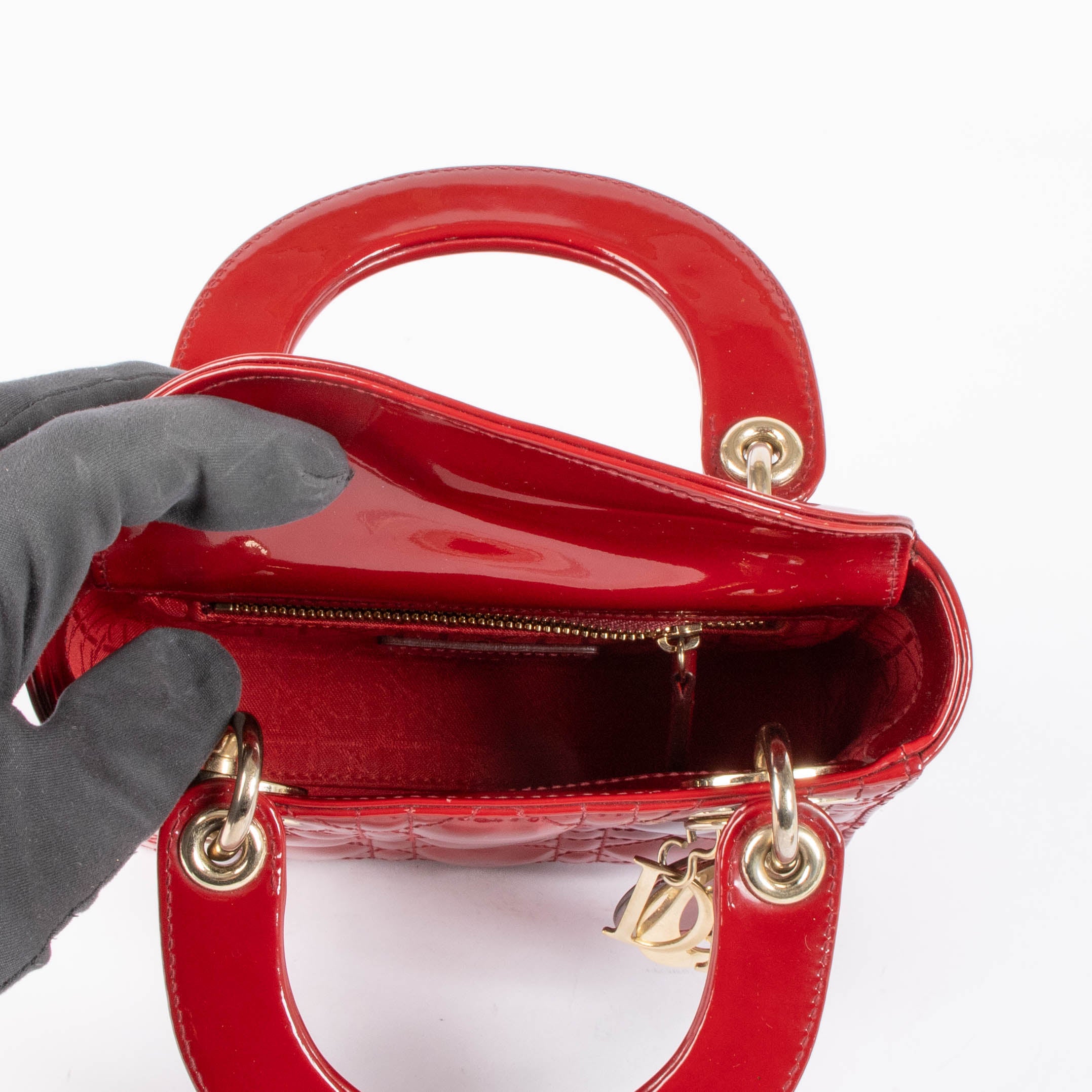 新品　ChristianDior Lady Dior バッグ ミニ レッド Christian Dior Red Patent Leather Mini Lady Dior Bag – Labellov