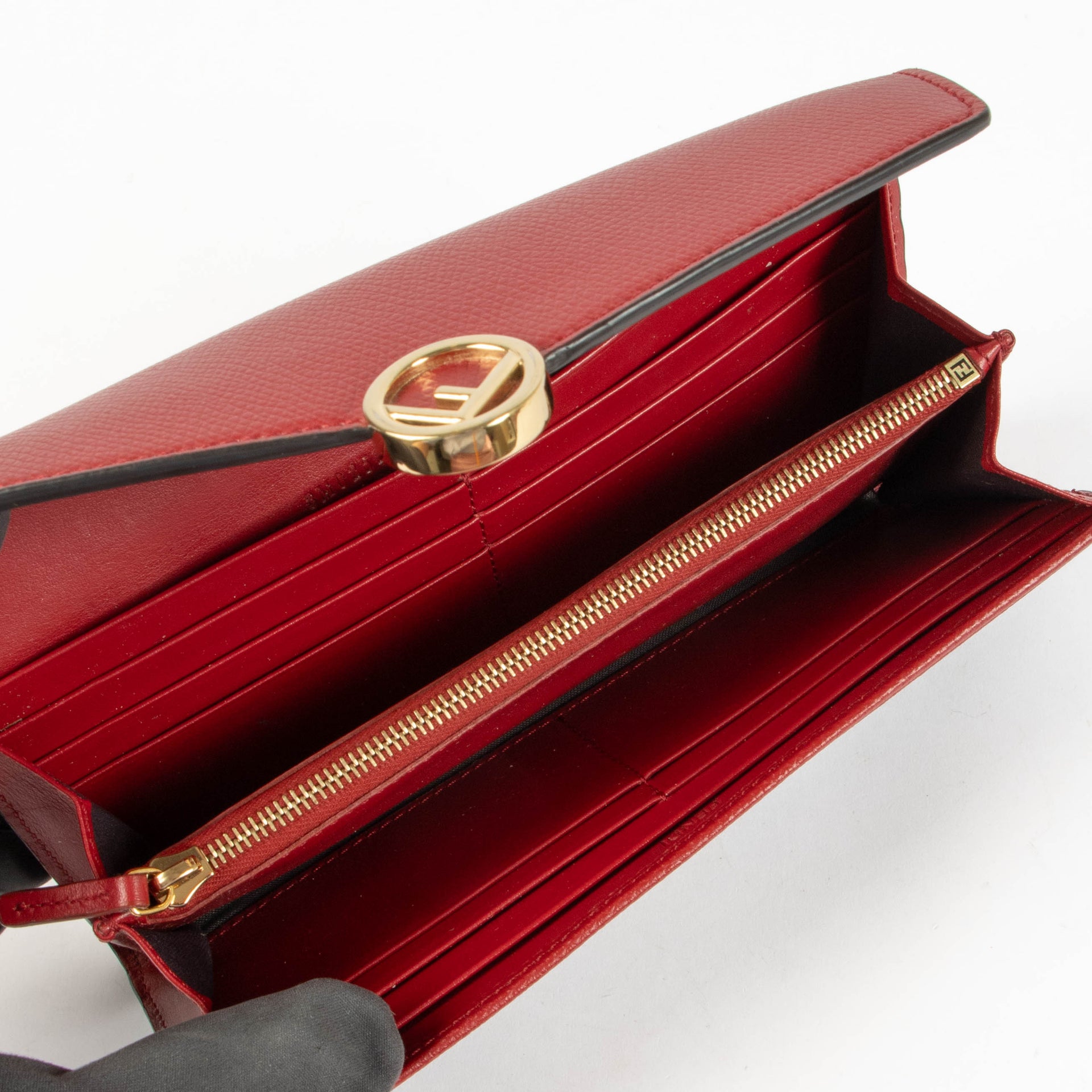 Shop the authentic Fendi FF Continental Wallet second hand on Labellov.com