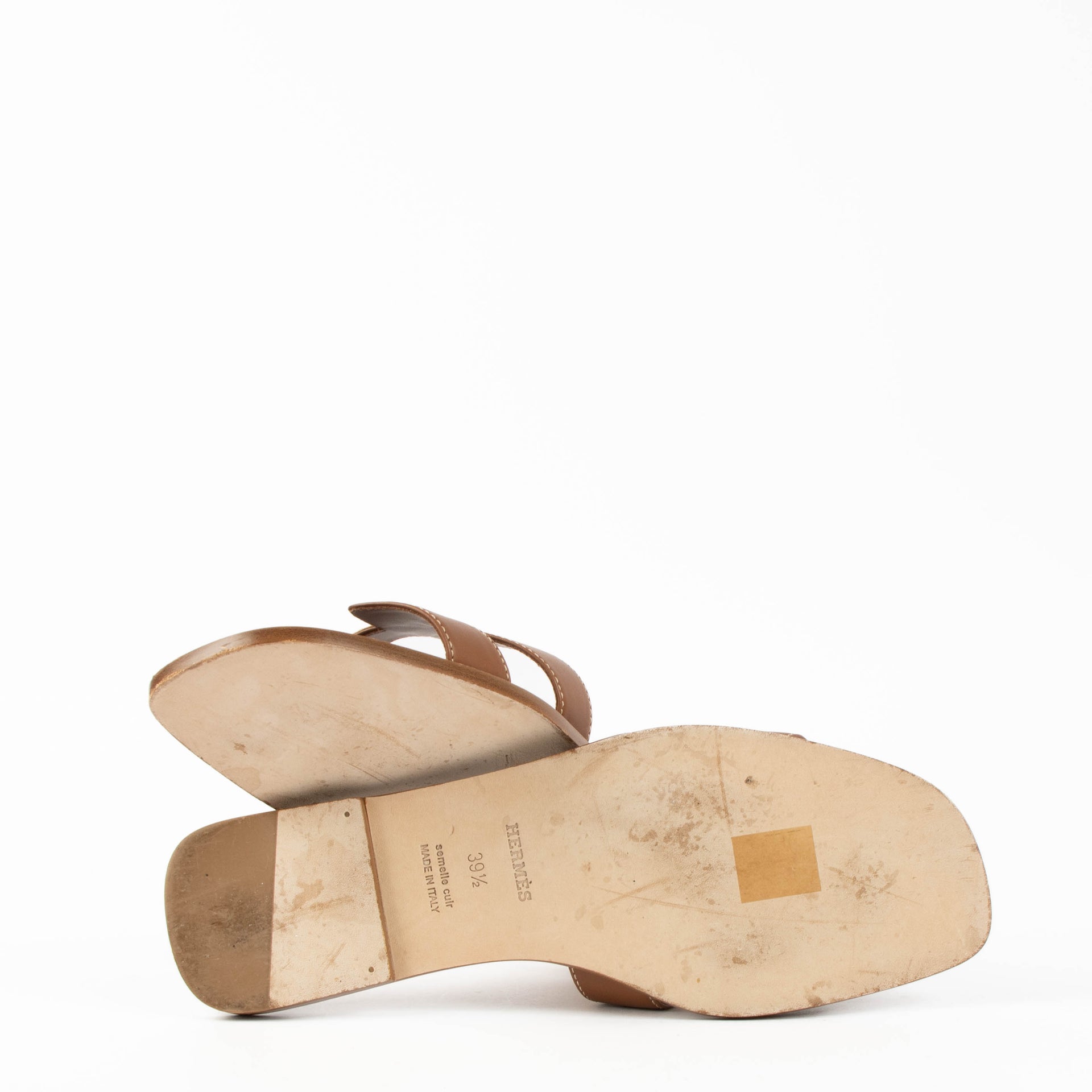 Sandales Hermès Oran en cuir doré - Taille 39,5