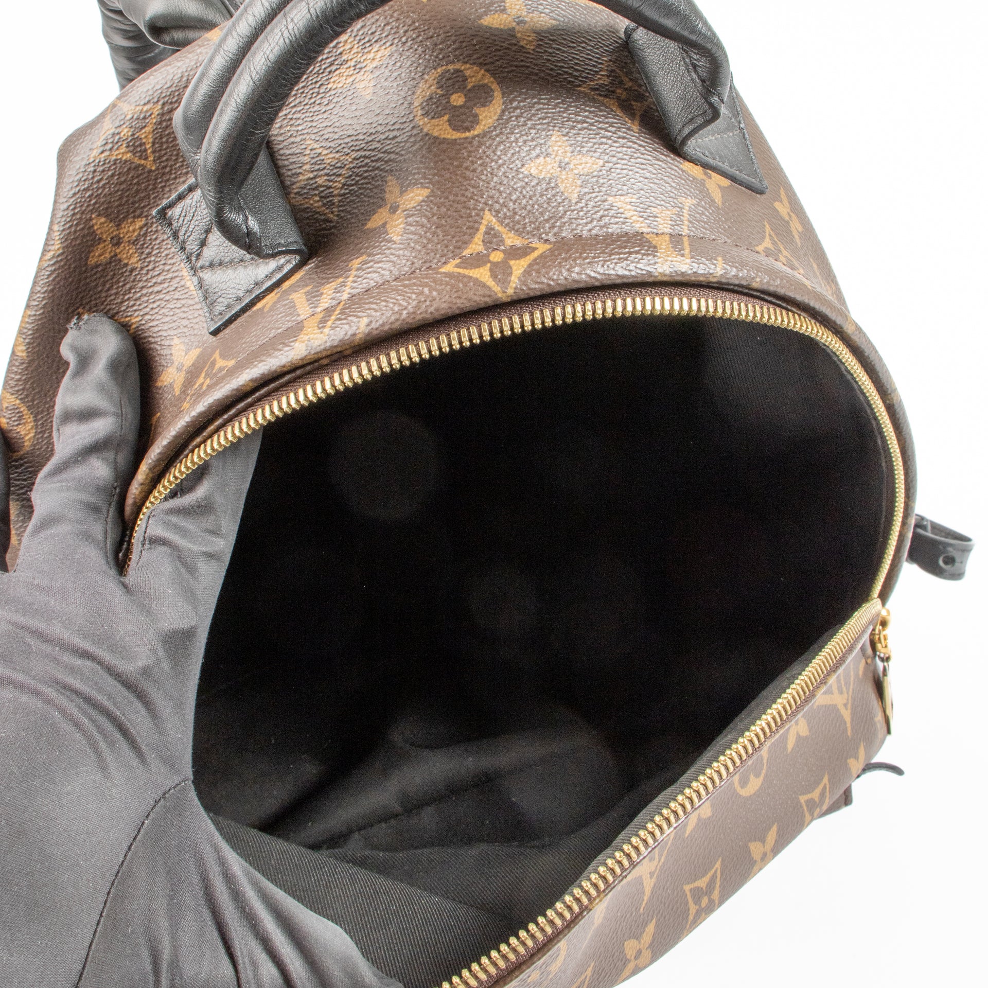 Shop authentic Louis Vuitton Monogram Palm Springs Backpack on Labellov.com.