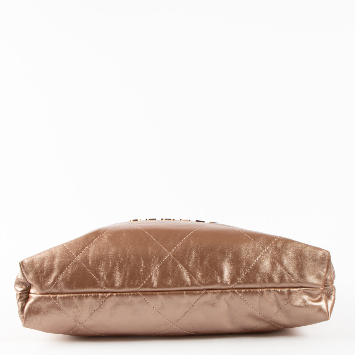 Shop the authentic Chanel Rose Gold Calfskin Chanel 22 Large Bag second hand on Labellov.com!