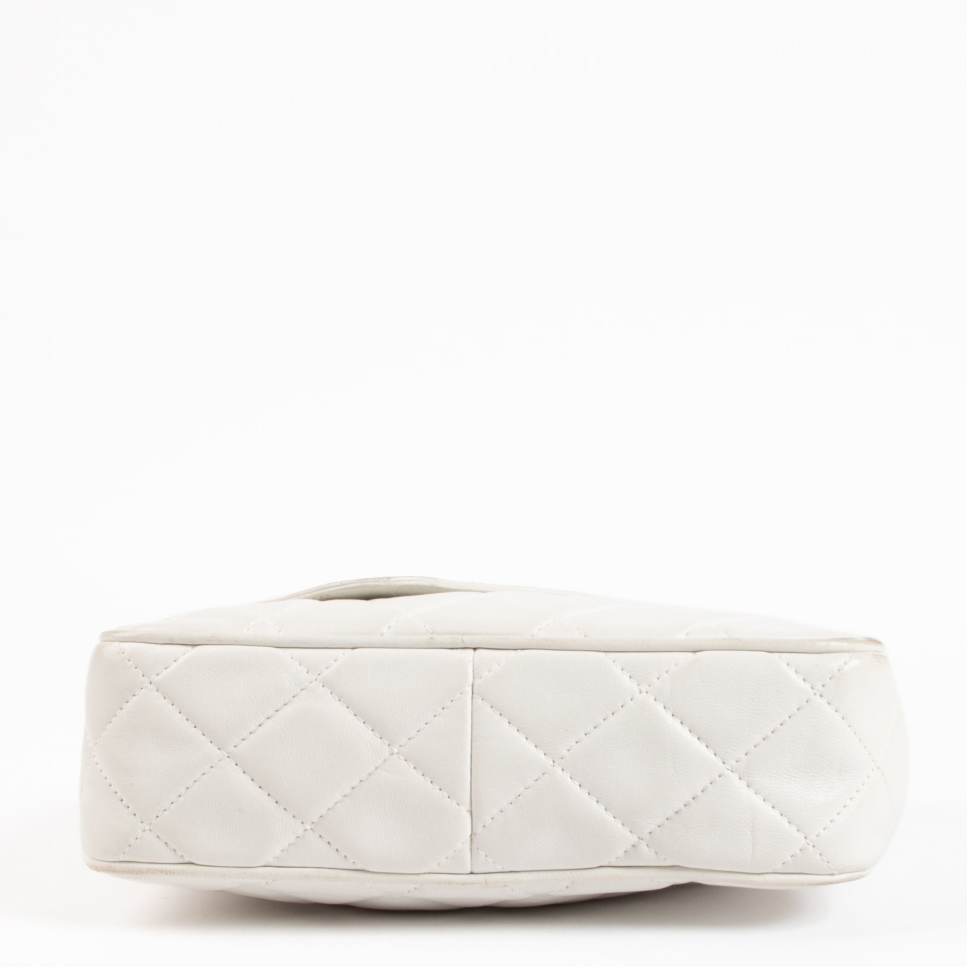 Chanel Vintage White Lambskin Tassel Camera Bag