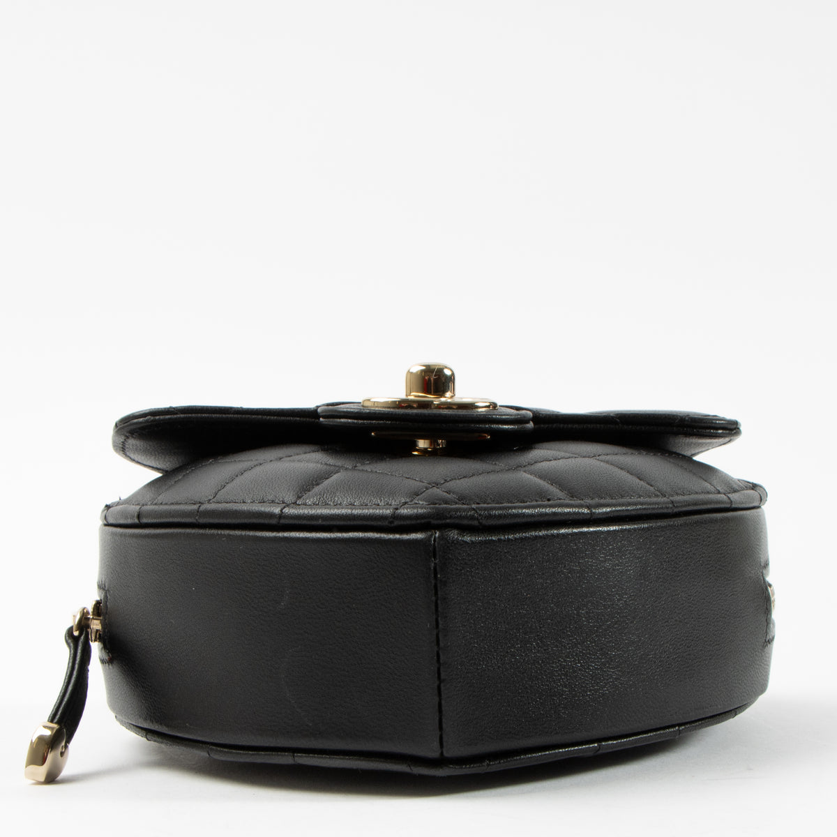Shop this authentic Chanel Black Quilted Lambskin CC In Love Heart Clutch With Chain pre-loved on labellov.com