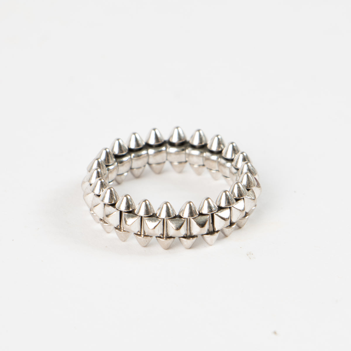 Shop this authentic Cartier Clash White Gold Ring Size 51 pre-loved by Labellov.com