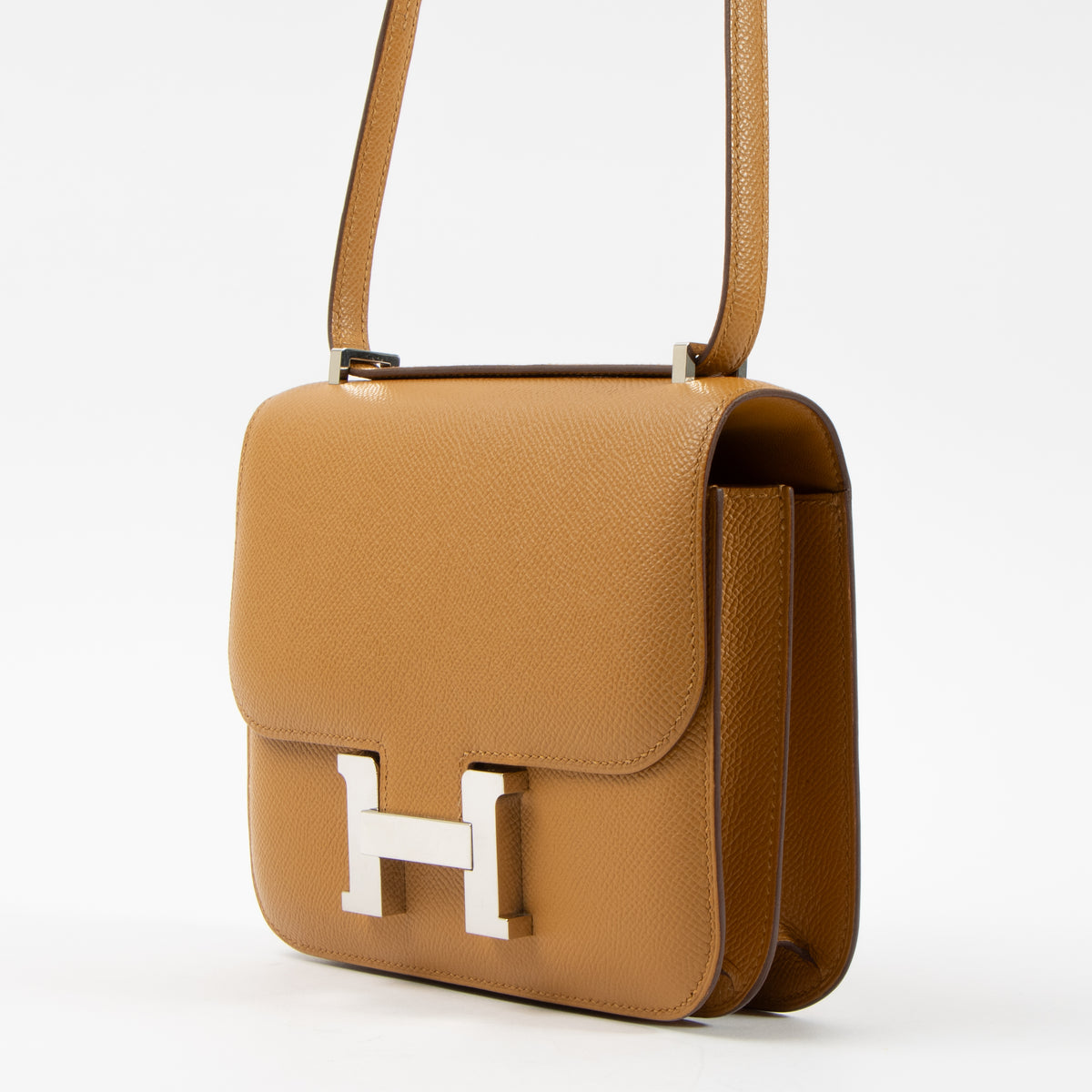 Shop this authentic Hermès Constance Mini Sesame Epsom PHW pre-loved on Labellov.com