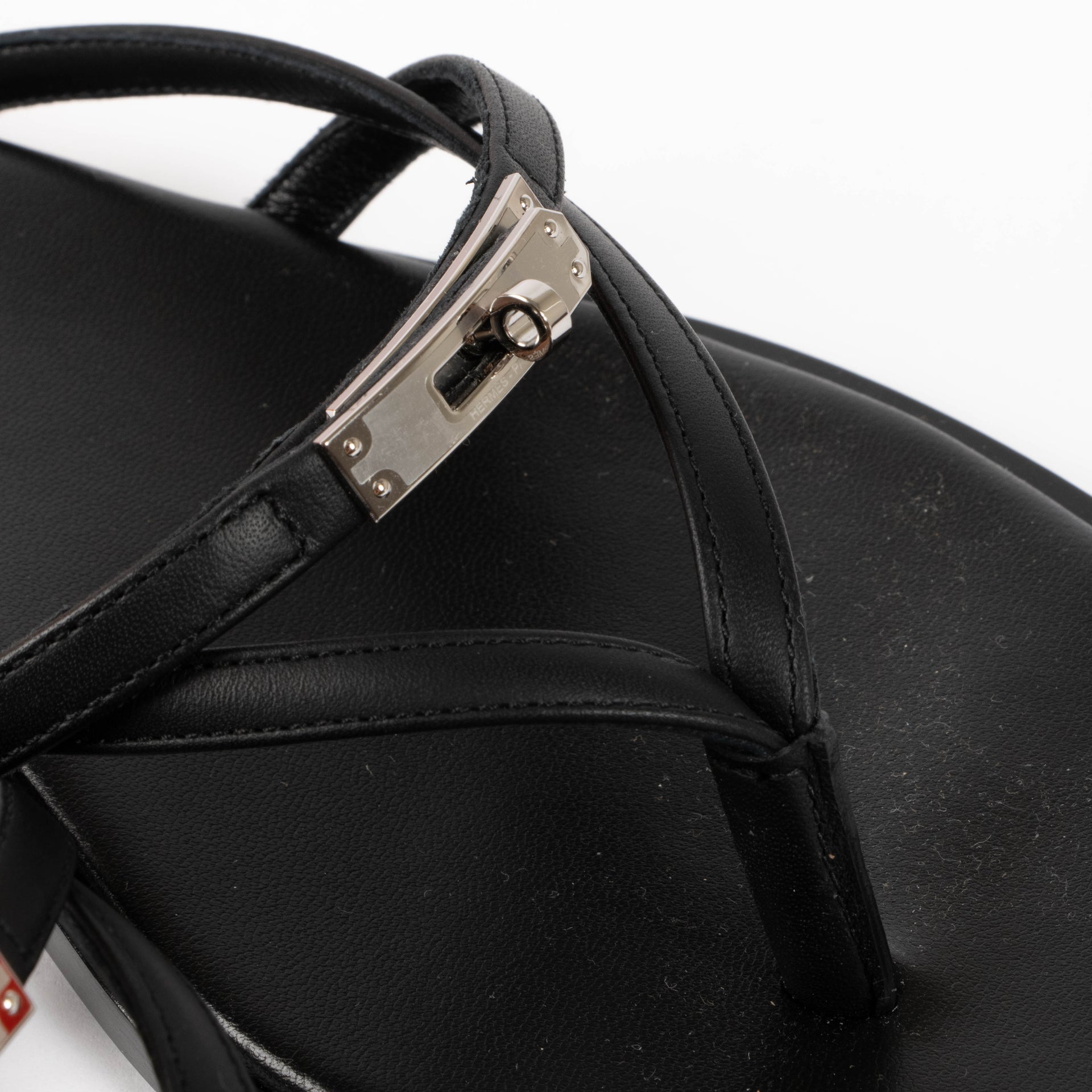 Hermès Black Miss Sandals Size 39