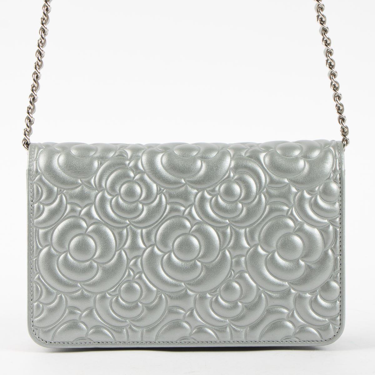 Shop this authentic Chanel Silver Diamante Crystal Camellia Quilted Wallet On Chain pre-loved on Labellov.com