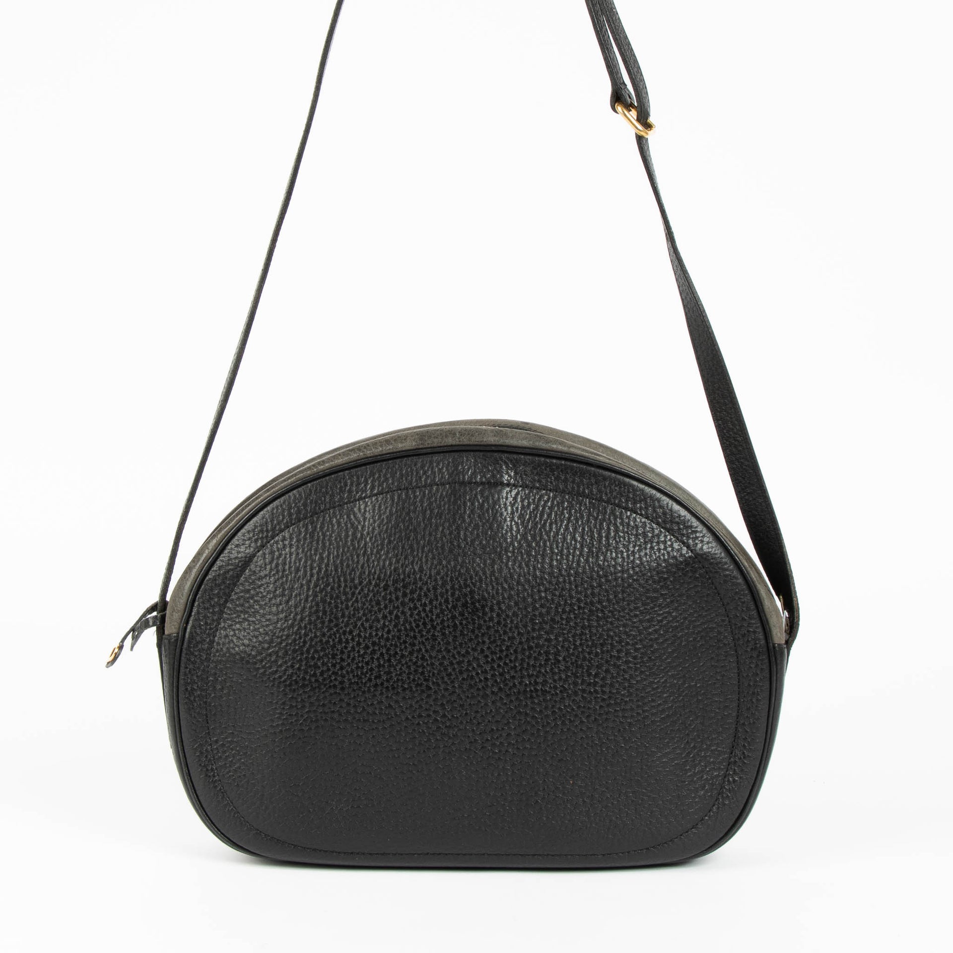 Shop the authentic Delvaux Grey Crossbody Bag second hand on Labellov.com