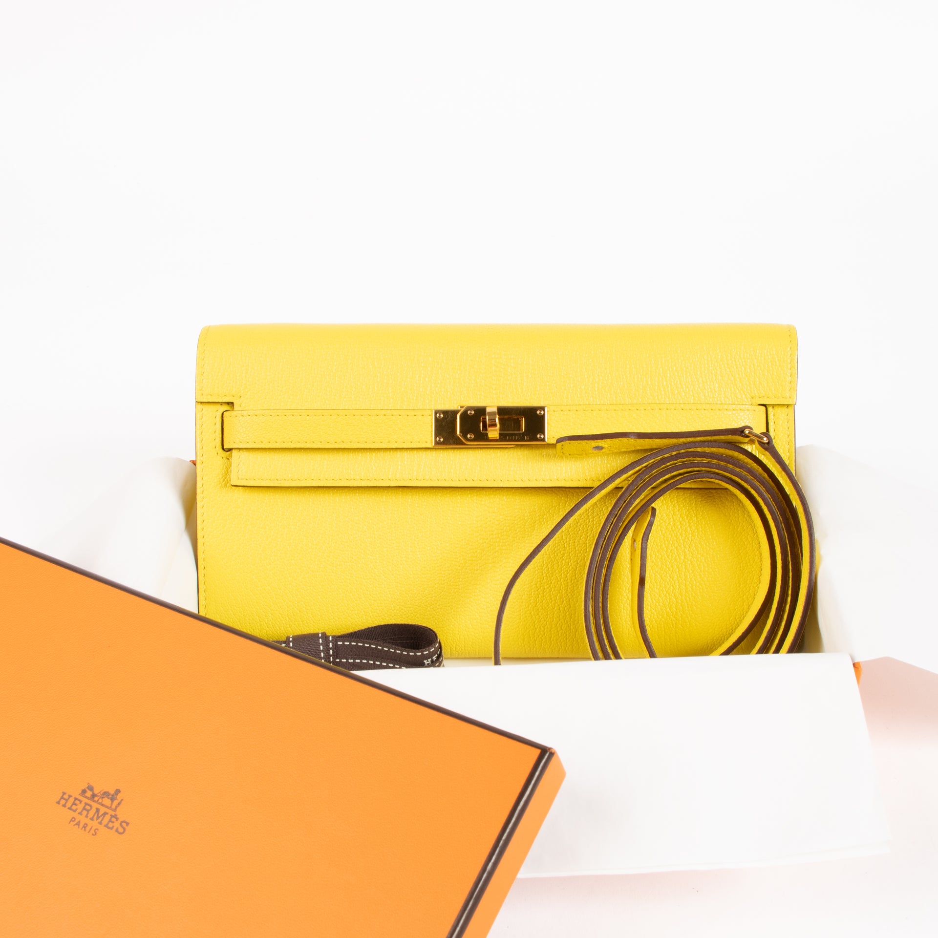 Shop the authentic Hermès Kelly To Go Jaune de Naples Chèvre Mysore on Labellov.com !