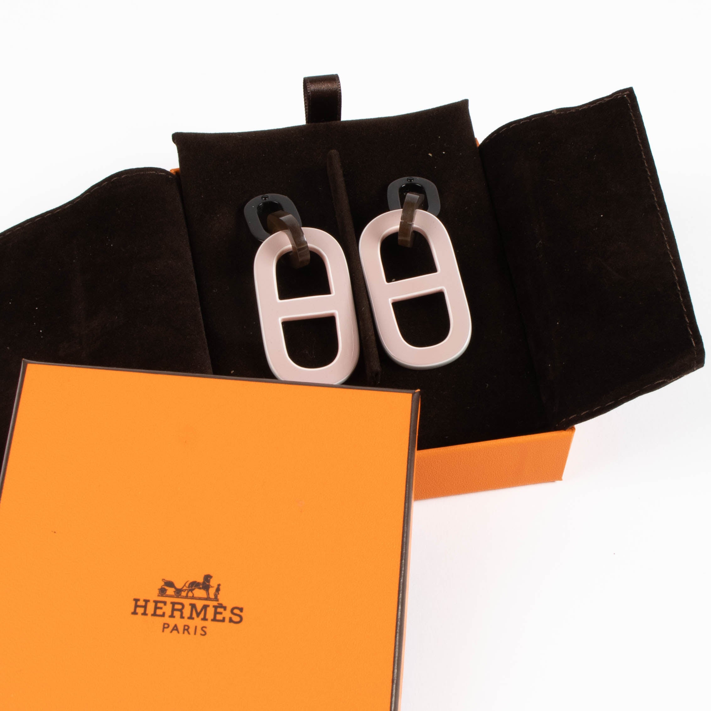 Hermes Pink/Brown Chaine d'Ancre Buffalo Horn Earrings – Labellov