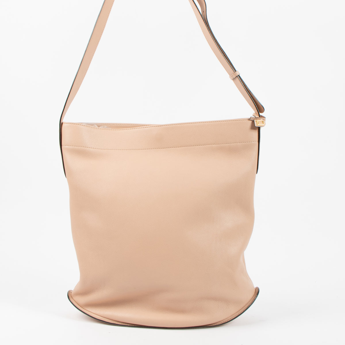 Shop the authentic Delvaux Nude Pin Bag second hand on Labellov.com!