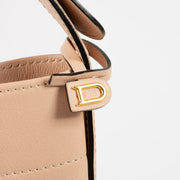 Shop the authentic Delvaux Nude Pin Bag second hand on Labellov.com!