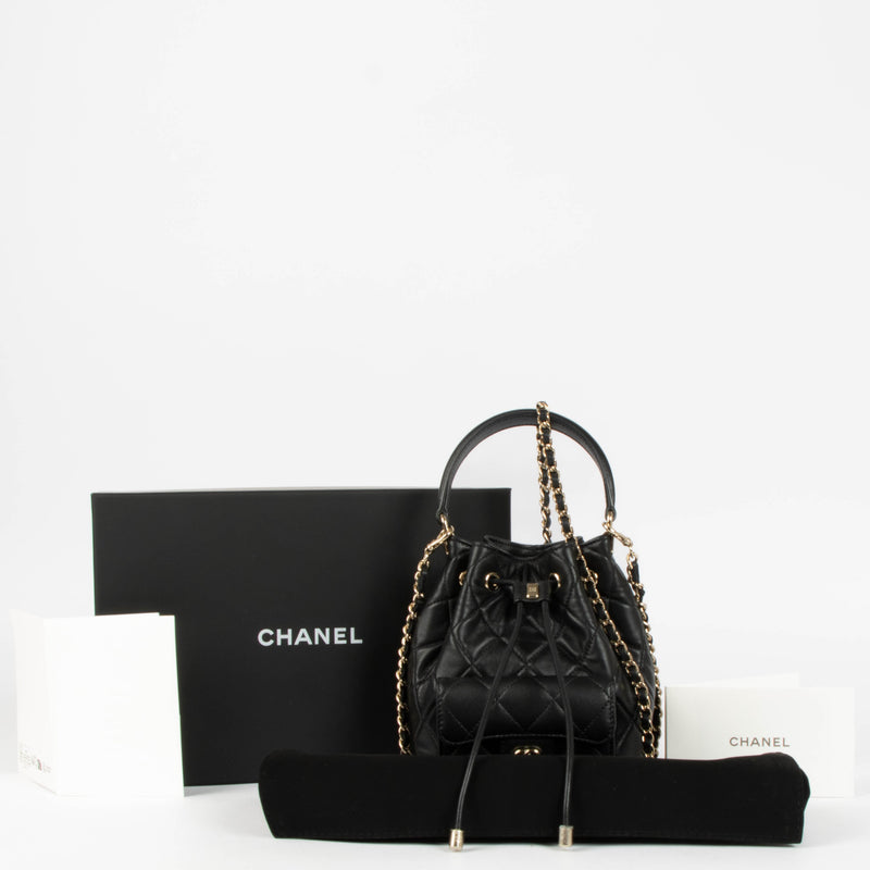 Shop the authentic Chanel 26P Black Mini Bucket Bag With Chain second hand on Labellov.com